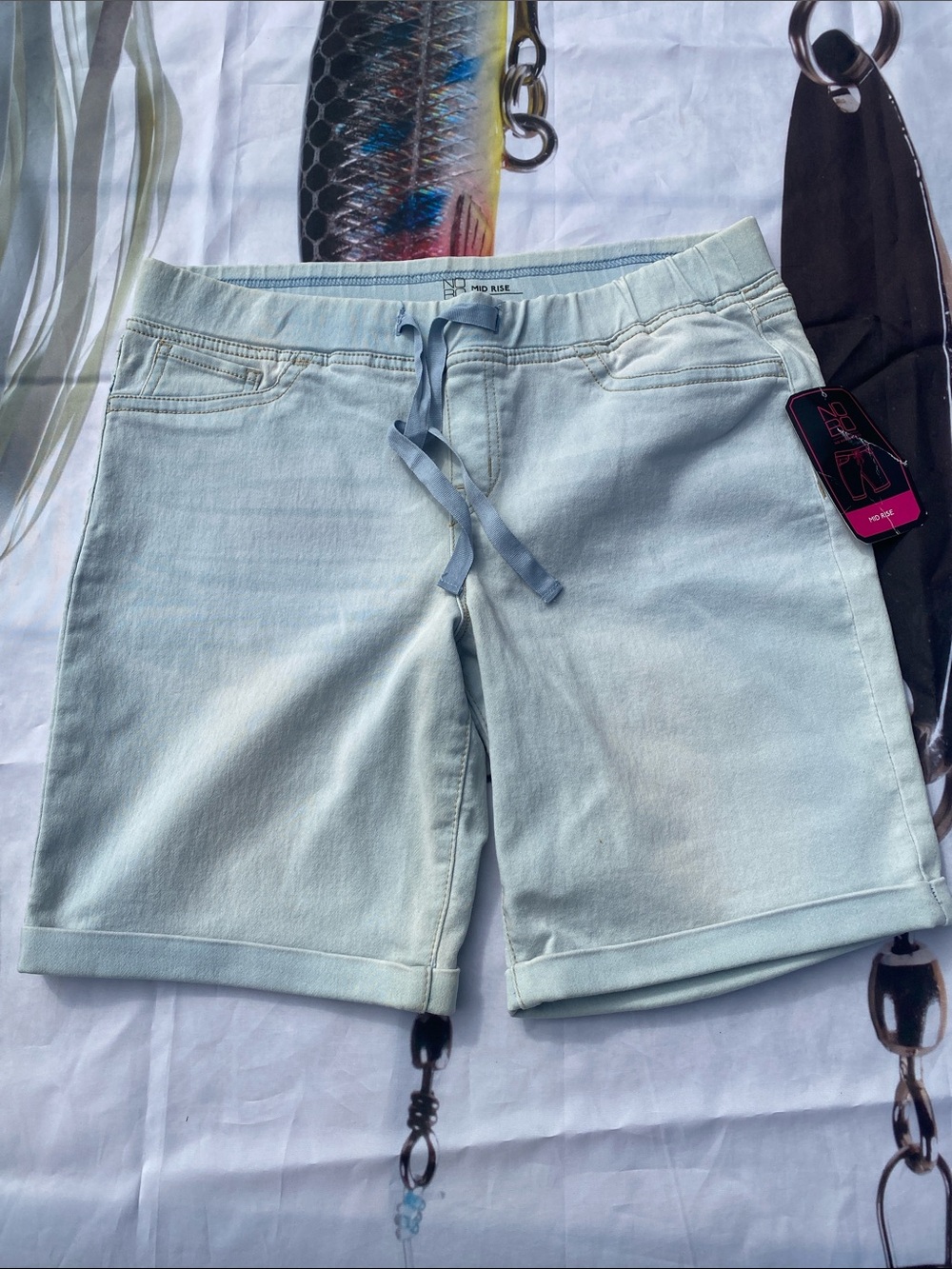NWT No Boundaries Mid Rise Light Blue Women’s L/11-13 Drawstring Shorts